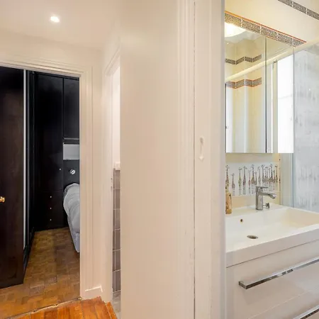 Guestready - Vibrant Et Confortable A Montparnasse Apartment Paris