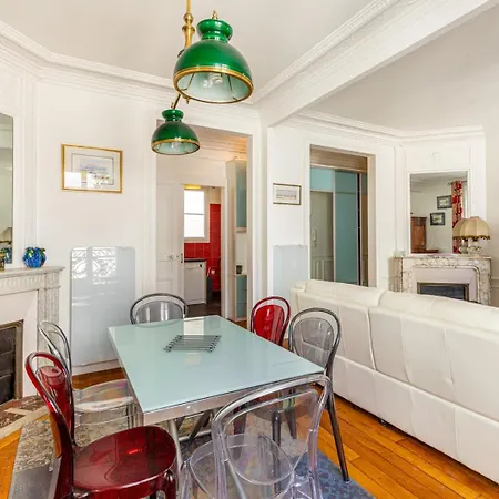Guestready - Vibrant Et Confortable A Montparnasse Paris
