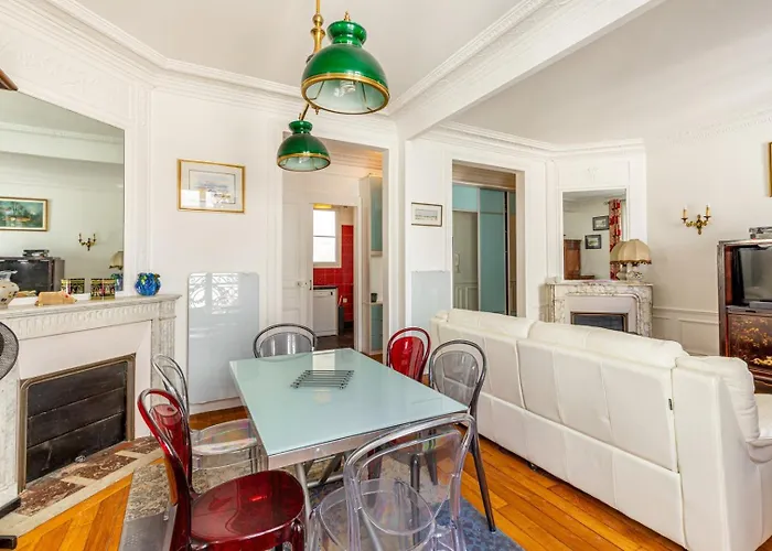 Guestready - Vibrant Et Confortable A Montparnasse Париж