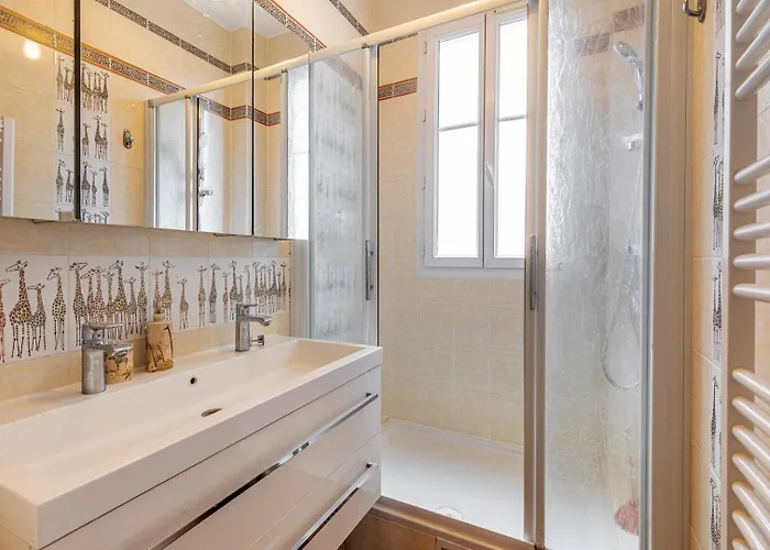 Guestready - Vibrant Et Confortable A Montparnasse Lejlighed Paris